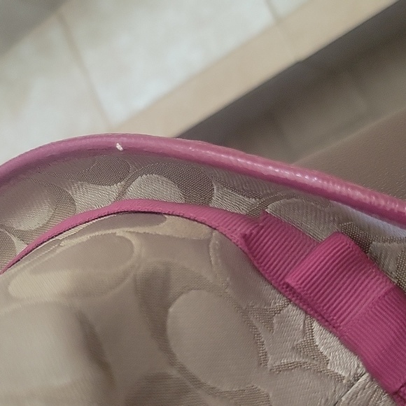 Coach Hat, Vintage RN# 132154 - Picture 9 of 9